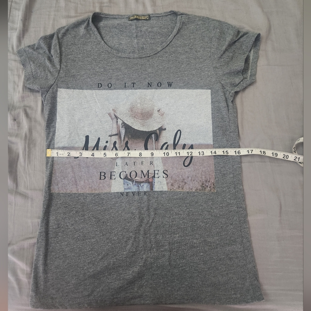 Shirt - Picture 2 of 4